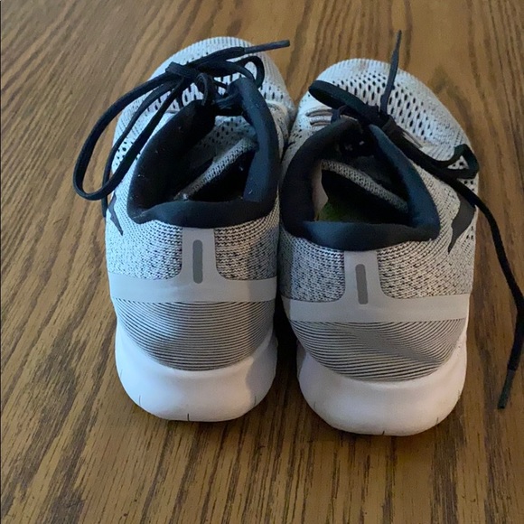 Nike sneakers - Picture 3 of 3